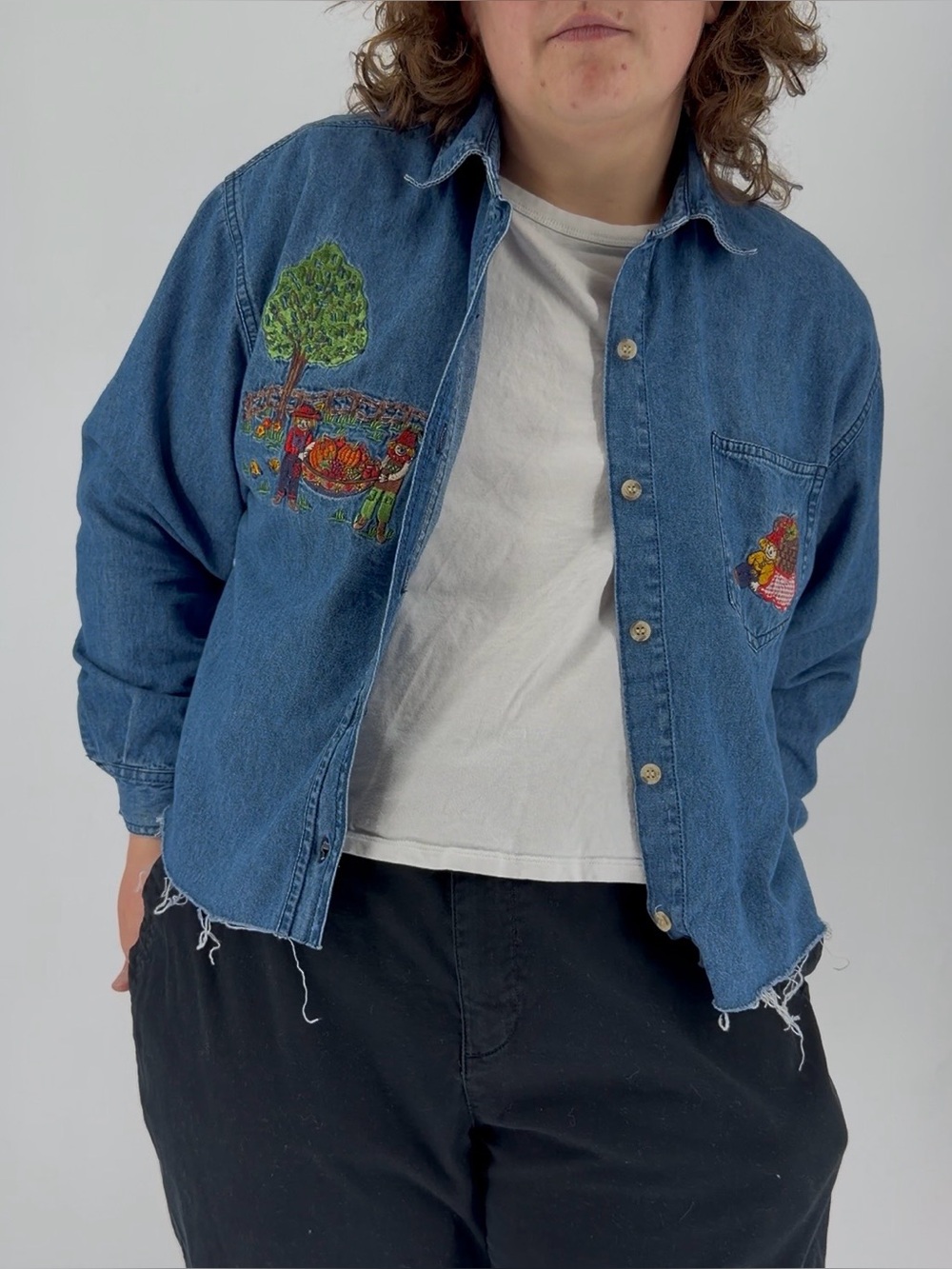 Vintage 90s embroidered denim shirt long sleeve cottage boxy crop XL solutions